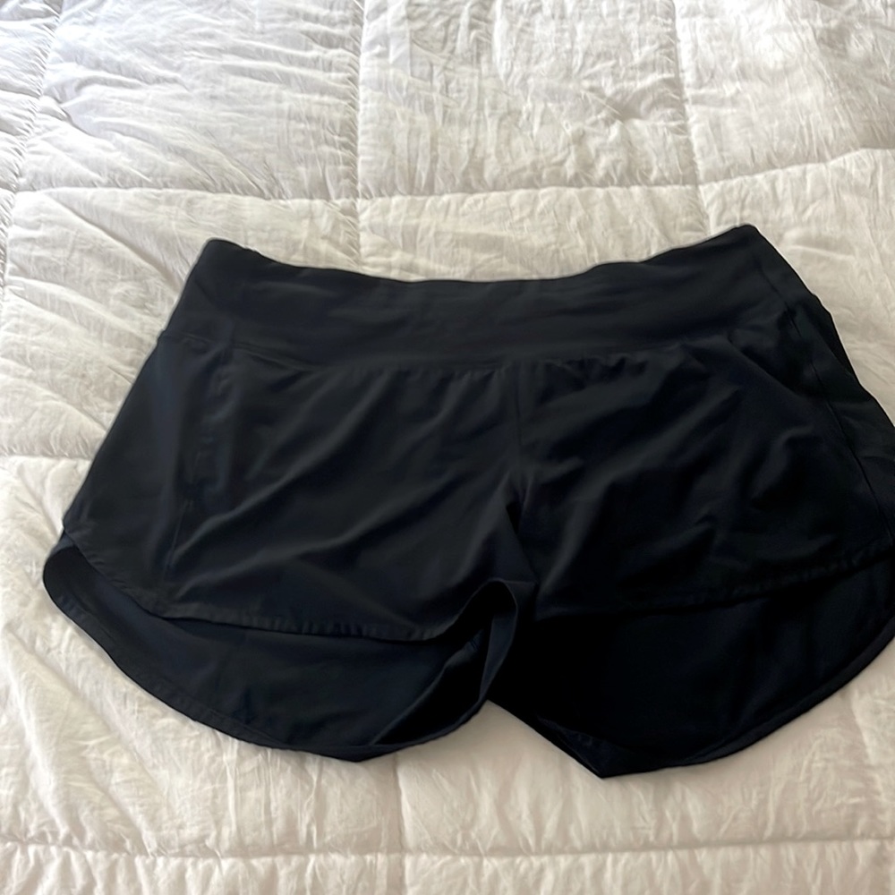 Lulu lemon speed up high rise lines shorts 4 “